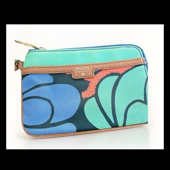 Fossil Floral Women’s Wristlet Wallet - Picture 2 of 6
